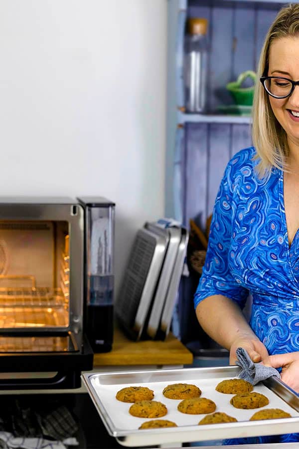 Cuisinart CSO-300 Combo Steam + Convection Oven review: Versatile cooking  for expensive tastes - CNET