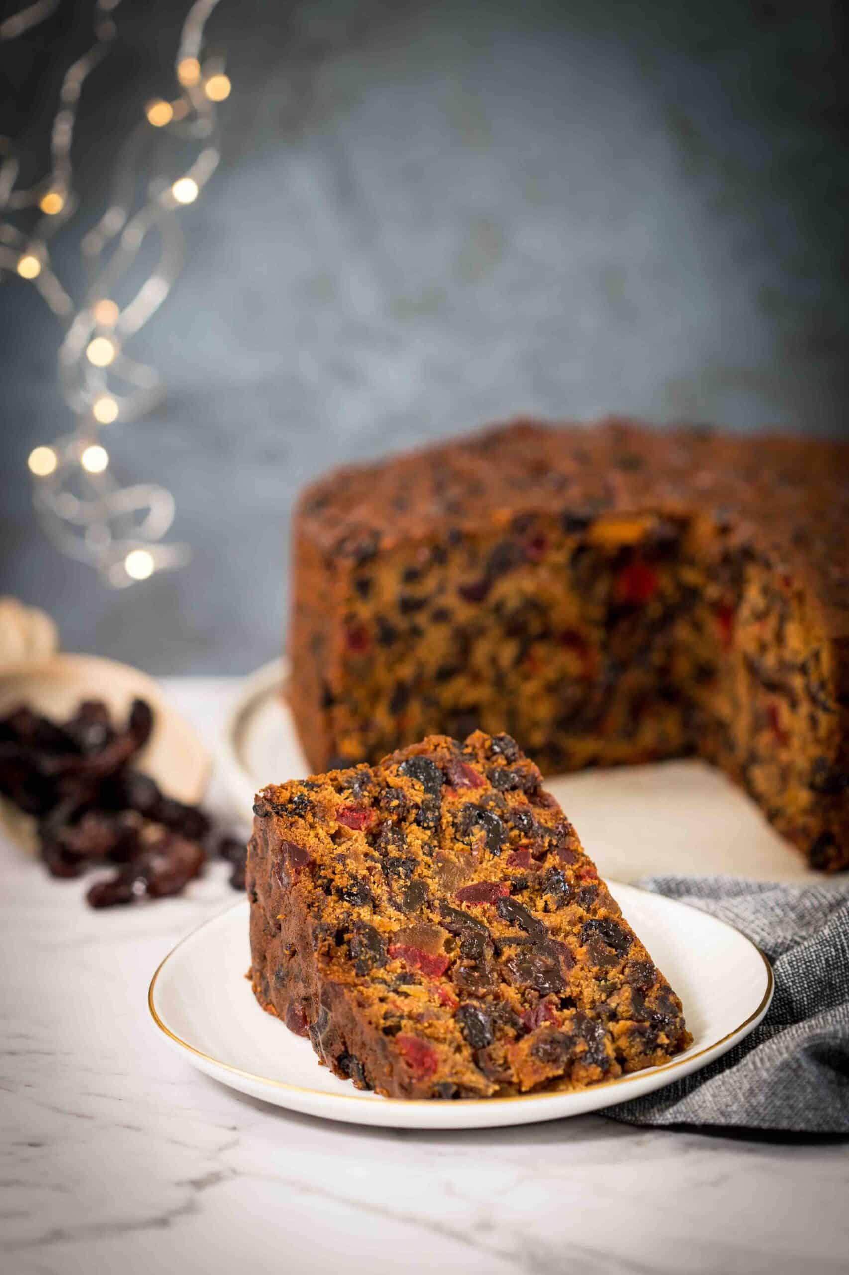 8 Great English Christmas Fruit Cake Recipes, from Classic to Modern