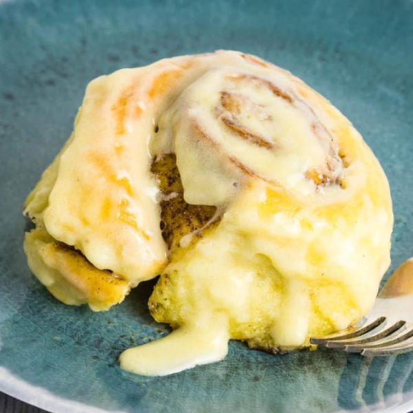 Cinnamon-rolls-landscape